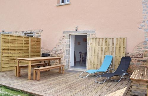 Terre-et-Marais House | Cozy home in Sainteny with kitchen
