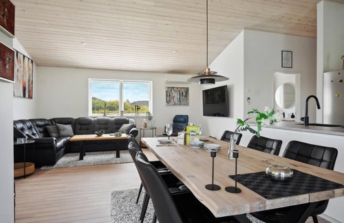 Tranebjerg House | Cozy home in Samsø with kitchen