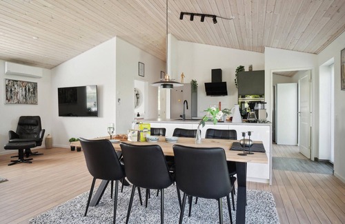 Tranebjerg House | Cozy home in Samsø with kitchen