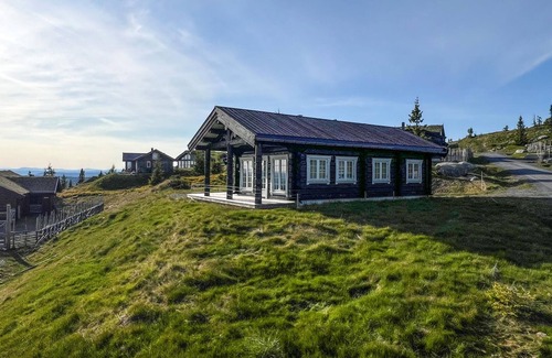 Sjusjoen House | Cozy home in Sjusjøen with WiFi