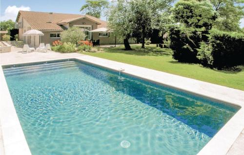 Saint-Aubin-de-Cadelech House | Cozy Home In Staubin De Cadeleche