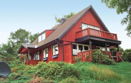 Strangnas Municipality House | Cozy Home In Strängnäs With Sauna