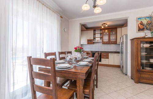 Tinj House | Cozy home in Tinj with kitchen