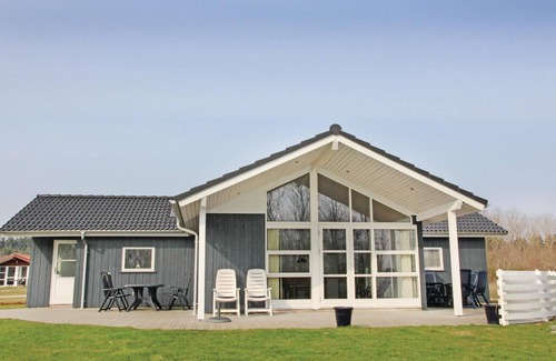 Arrild Ferieby House | Cozy home in Toftlund with WiFi