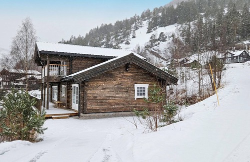 Nissedal House | Cozy home in Treungen