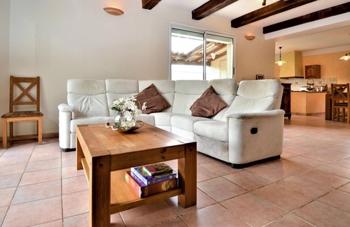 Vauvert House | Cozy home in Vauvert with WiFi