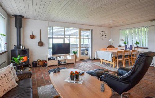 Vinderup House | Cozy Home In Vinderup With Wifi