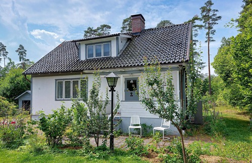Vittsjo House | Cozy home in Vittsjö with WiFi