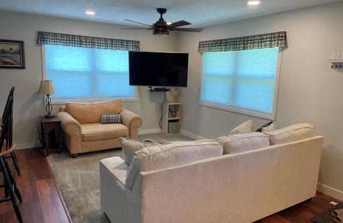 Thayer House | Cozy Home Near 231 with Open Living & Full Kitchen