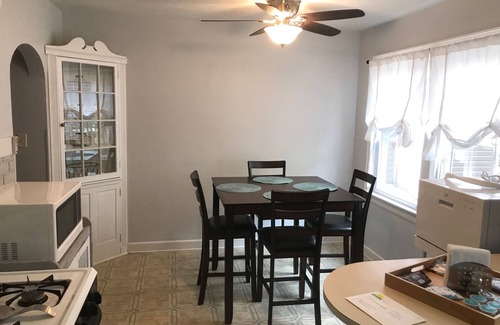 Wooster House | Cozy Home near College of Wooster