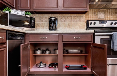 Parkwood House | Cozy Home Near Six Flags/Medical/Seaworld