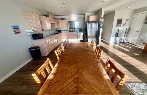 Au Gres Cabin | Cozy Home on Lake Huron II