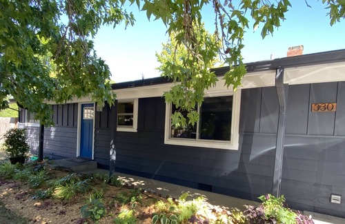 Corvallis House | Cozy Home on quiet circle close to Hospital