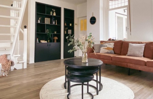 Sint Philipsland House | Cozy home Sint Philipsland with 2 bathrooms (for business trips)