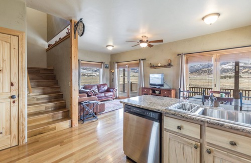 Creede Cabin | Cozy Home-Spectacular Mountain Views/ATVs Welcome