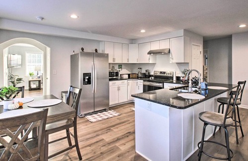 Farmville House | Cozy Home w/ Grill: 1 Block to Longwood Univ!