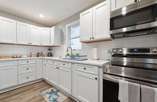 Downe House | Cozy Home with Stunning Views on the Delaware Bay