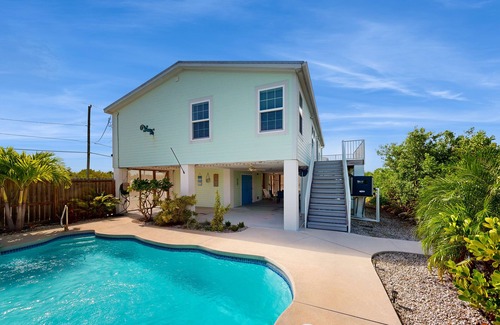 Little Torch Key House | Cozy home with private pool, BBQ, central AC, private dock