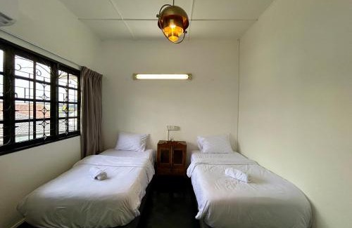 SS 2 House | Cozy Homestay SS2 PJ King Bed in Shared Bungalow