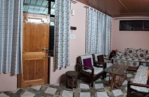 Mohal House | Cozy Homestay with kitchen in the valley of Himalayas and beside river Beas.