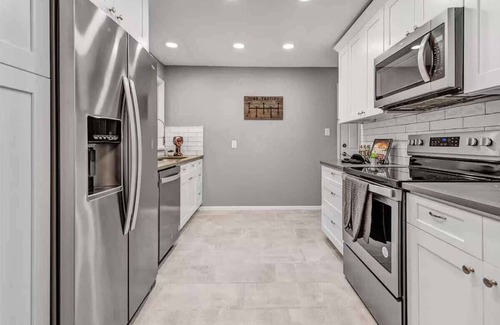 Allendale Area House | Cozy Hot Tub Escape - Pool Table & Home Theater