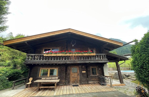 Reith im Alpbachtal Ski Chalet | Cozy House Antonius Pet-friendly