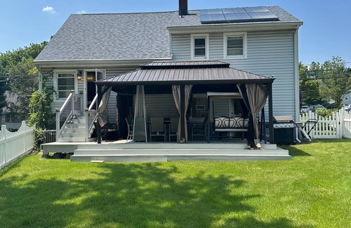 Clifton House | Cozy house in enjoyable Clifton with WiFi, AC only one room Bedroom #1