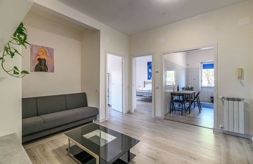 Monteverde Nuovo Apartment | Cozy house in quiet green area with parking and FREE Wi-Fi.