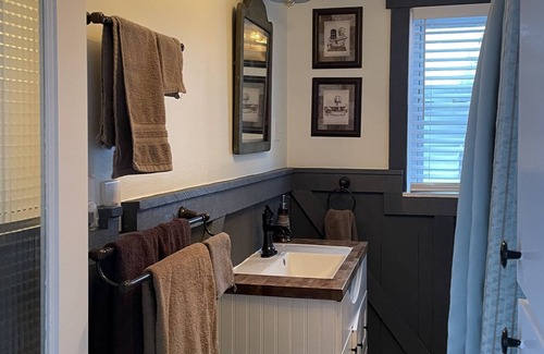 Cairnbrook House | Cozy house in the Laurel Highlands. Enjoy a stay in Central City PA!