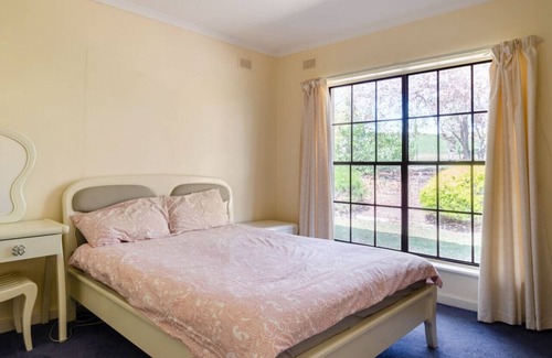 Hahndorf Other | Cozy house in the vineyard