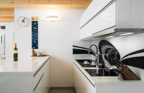 Dugopolje House | Cozy house Mia with private heated pool, jacuzzi, BBQ.