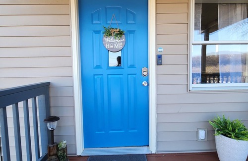 Waynesville House | Cozy House On The HILL 10 Min from Ft. Leonard Wood