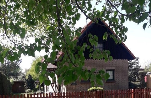 Muritz House | Cozy house with a fireplace and a large garden