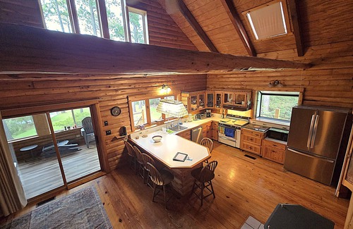 Oriental House | Cozy house with deep water private dock