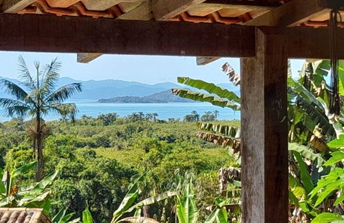 Paraty House | Cozy house with sea view, close to beaches and waterfalls