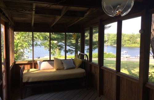 Copake Lake Cottage | Cozy Hudson Valley Lake Cottage :4 Kayaks + a Canoe, 400 acre Lake