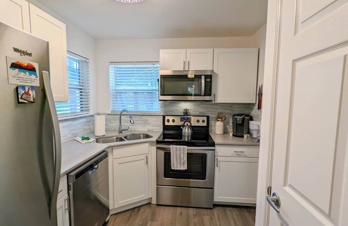South Lamar House | Cozy in Heart of S. Lamar