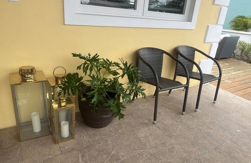 Downtown Nassau House | Cozy in paradise. 5 minutes from the beach, Fish Fry, and downtown Bay Street.