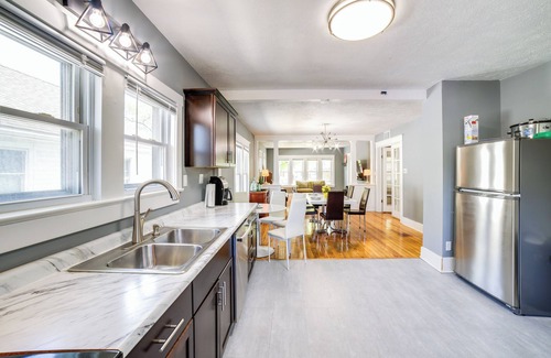 Michigan City House | Cozy Indiana Getaway Near Washington Park Zoo!