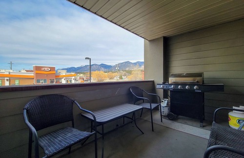 East Kootenay Condo | Cozy Invermere Condo by the water
