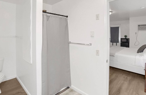 Halifax House | Cozy King Suite in Halifax PA - Pet Friendly