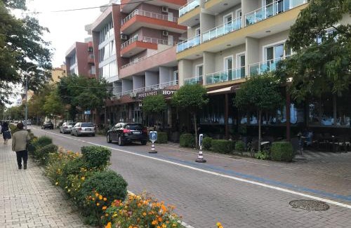 Pogradec Apartment | Cozy Lake Front Flat Bequeme Wohnung an der See