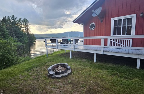 Errol House | Cozy Lake Front home for Boating, fishing, winter sports, and gorgeous views,