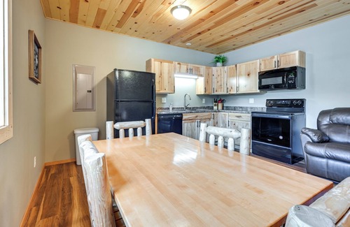 Lake Wissota Cottage | Cozy Lake Wissota Escape w/Community Dock!
