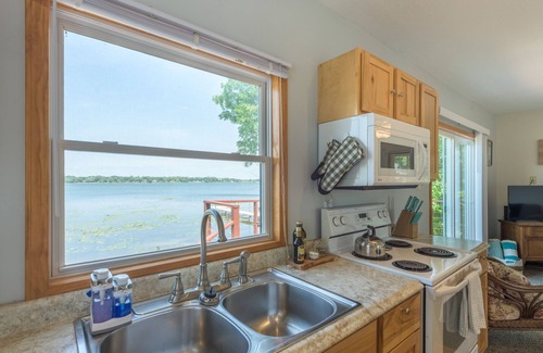 Lindstrom House | Cozy Lakefront 2 BR- 1BA, Welcomes you!