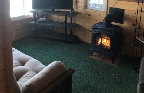 Deer River Cabin | Cozy Lakefront Cabin just off the Fall Color Tour Route