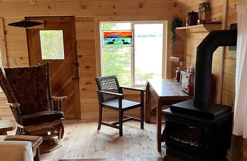 Rangeley Plantation Cabin | Cozy lakeside cabin
