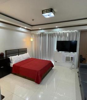 Pasay Apartment | Cozy Layover Condo 8-min Walk to Terminal 3