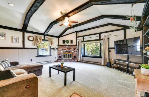 Lewiston House | Cozy Lewiston Home Less Than 10 Mi to Niagara Falls!