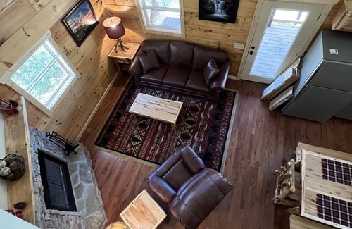 Topton Cabin | Cozy Little Bear Cabin